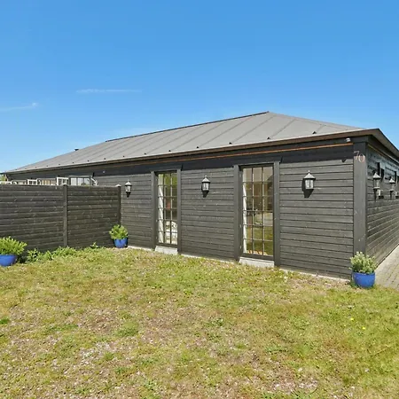 Ferienhaus Bright House By The With Sea View In
